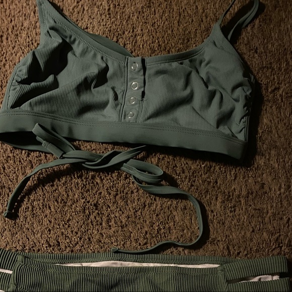 selling this cute bathing suit from target:) - Picture 1 of 2